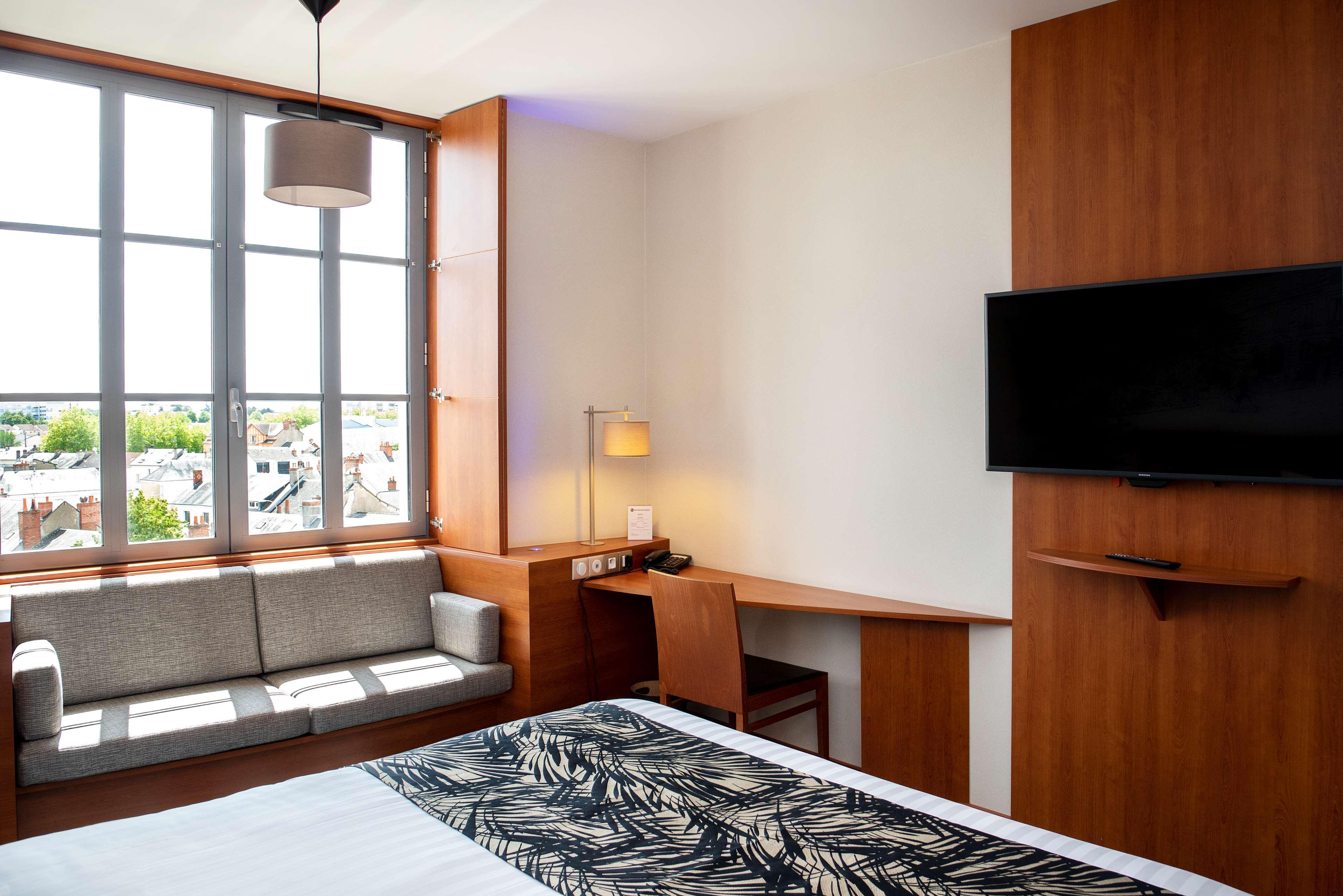 Best Western Plus Hotel Colbert Chateauroux Ngoại thất bức ảnh