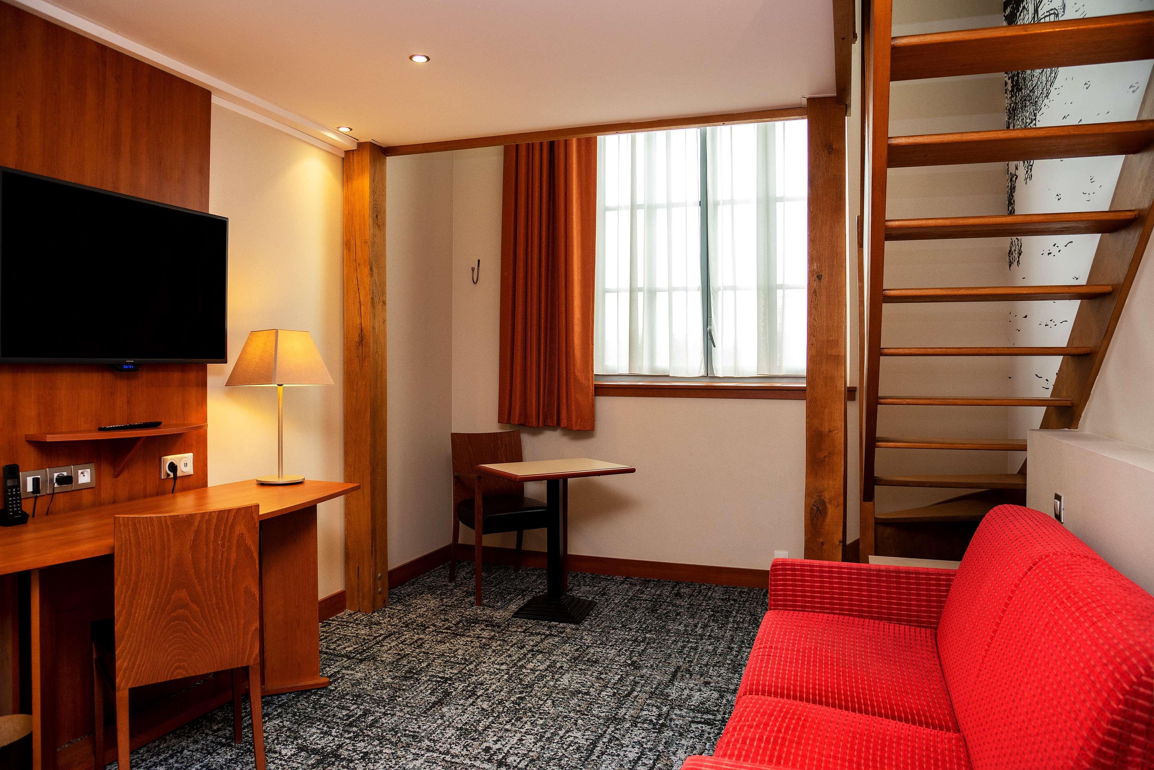 Best Western Plus Hotel Colbert Chateauroux Ngoại thất bức ảnh