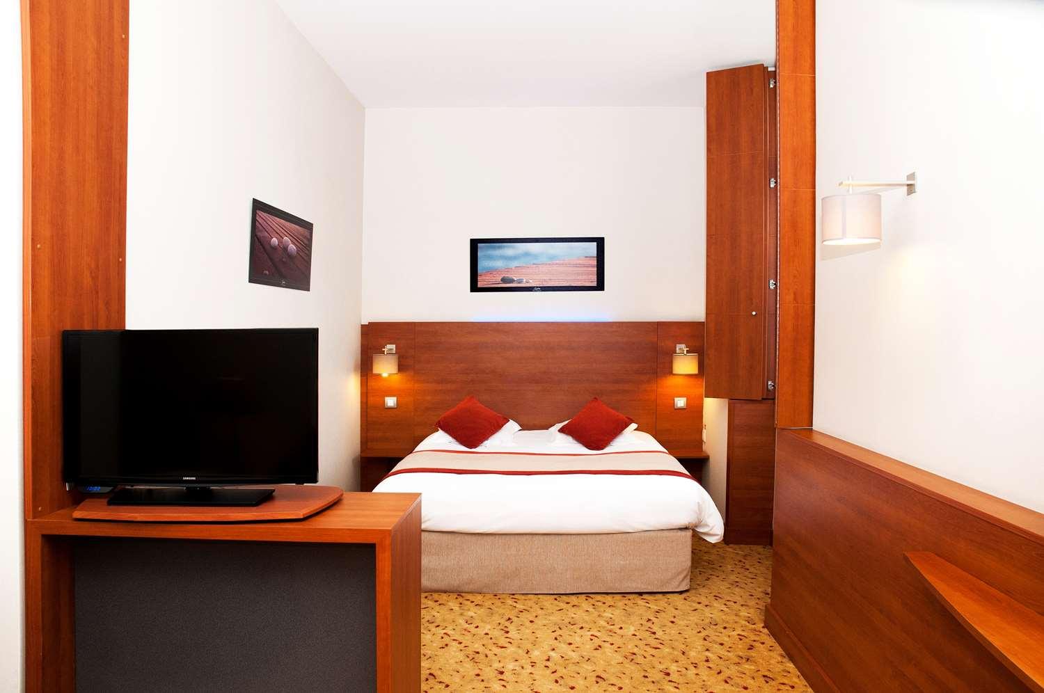 Best Western Plus Hotel Colbert Chateauroux Ngoại thất bức ảnh