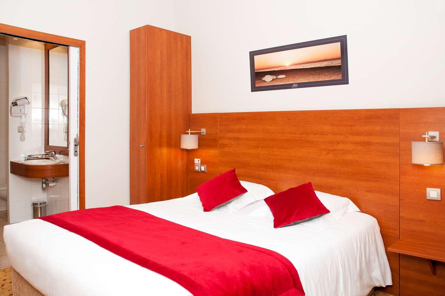 Best Western Plus Hotel Colbert Chateauroux Ngoại thất bức ảnh