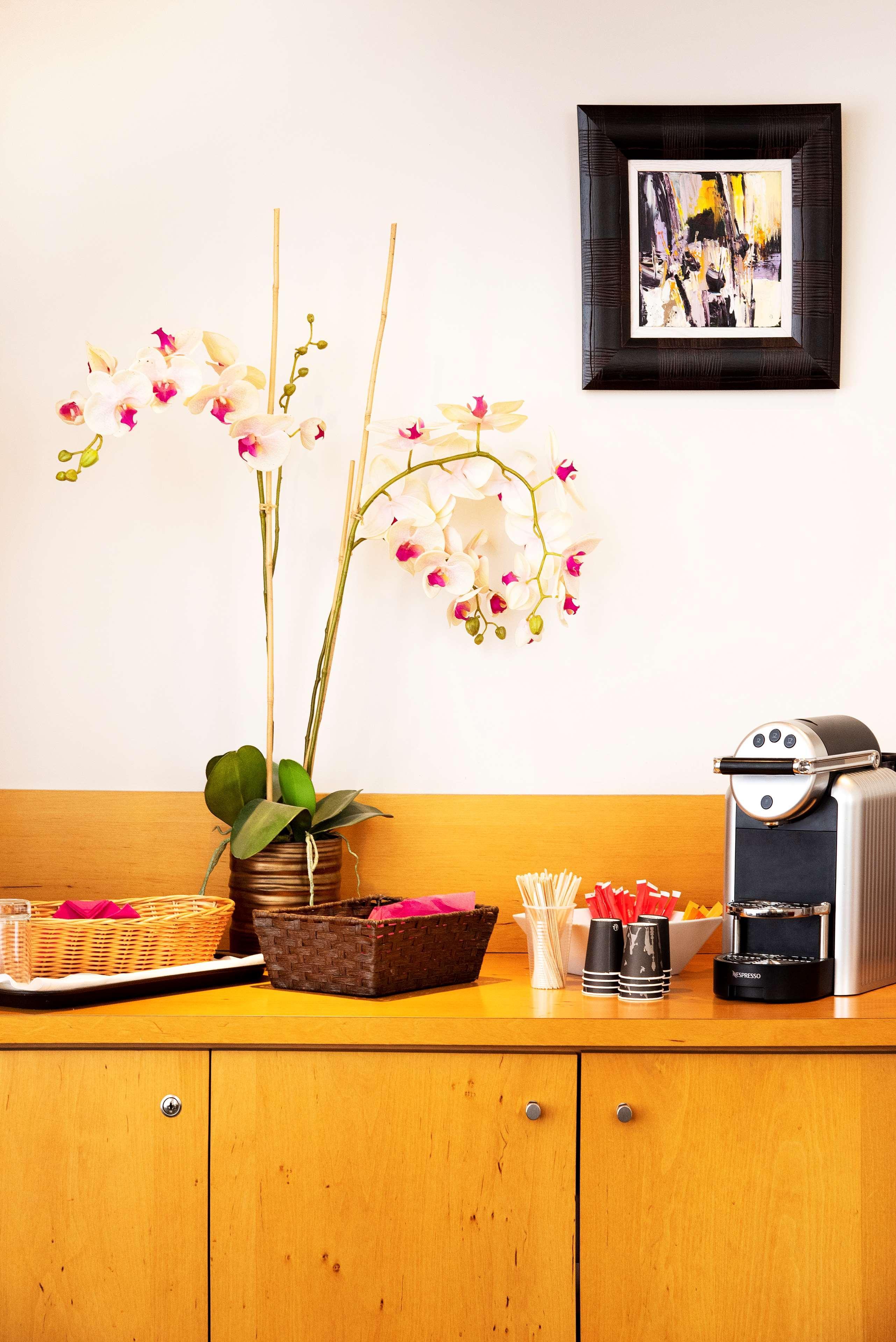 Best Western Plus Hotel Colbert Chateauroux Ngoại thất bức ảnh