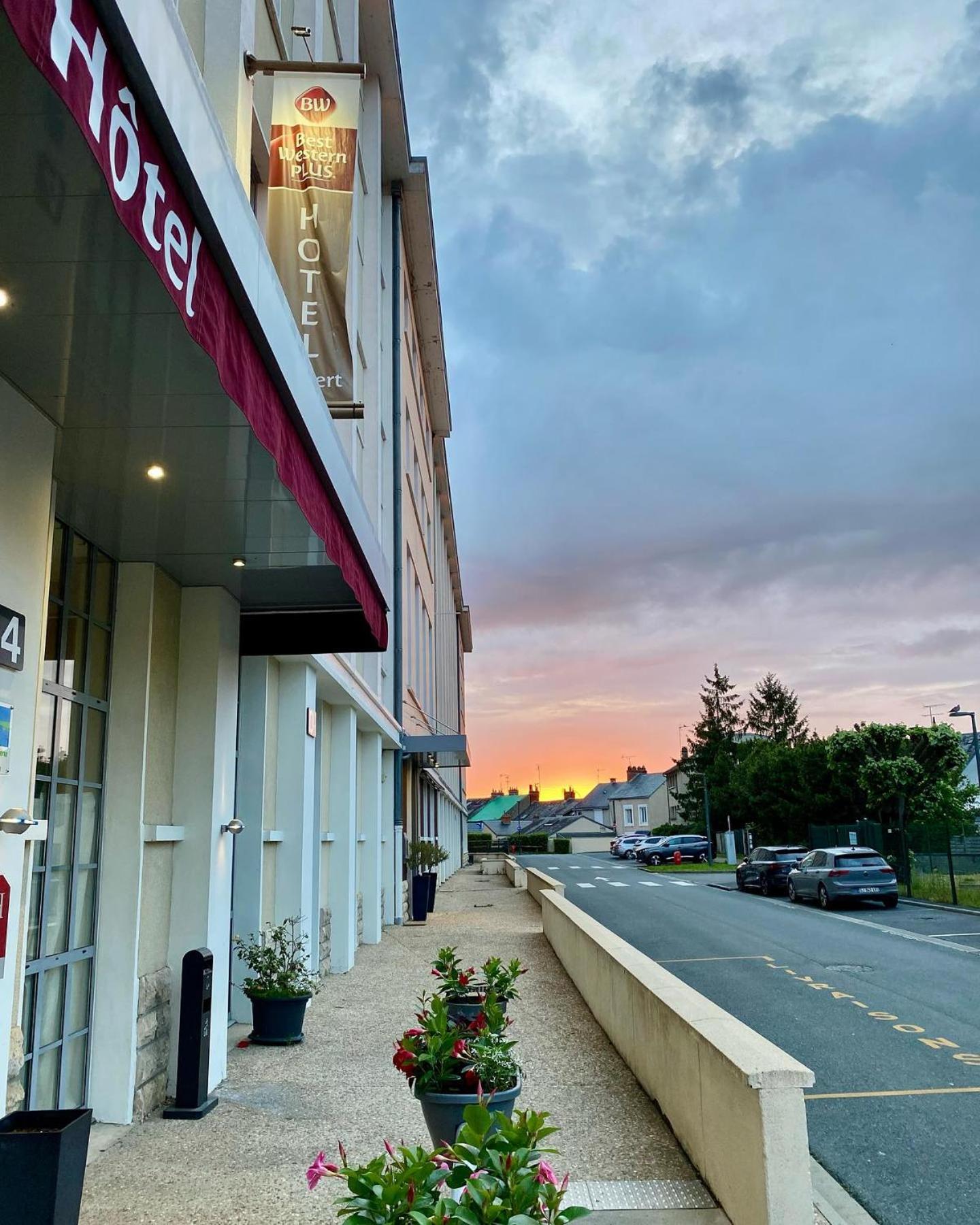 Best Western Plus Hotel Colbert Chateauroux Ngoại thất bức ảnh