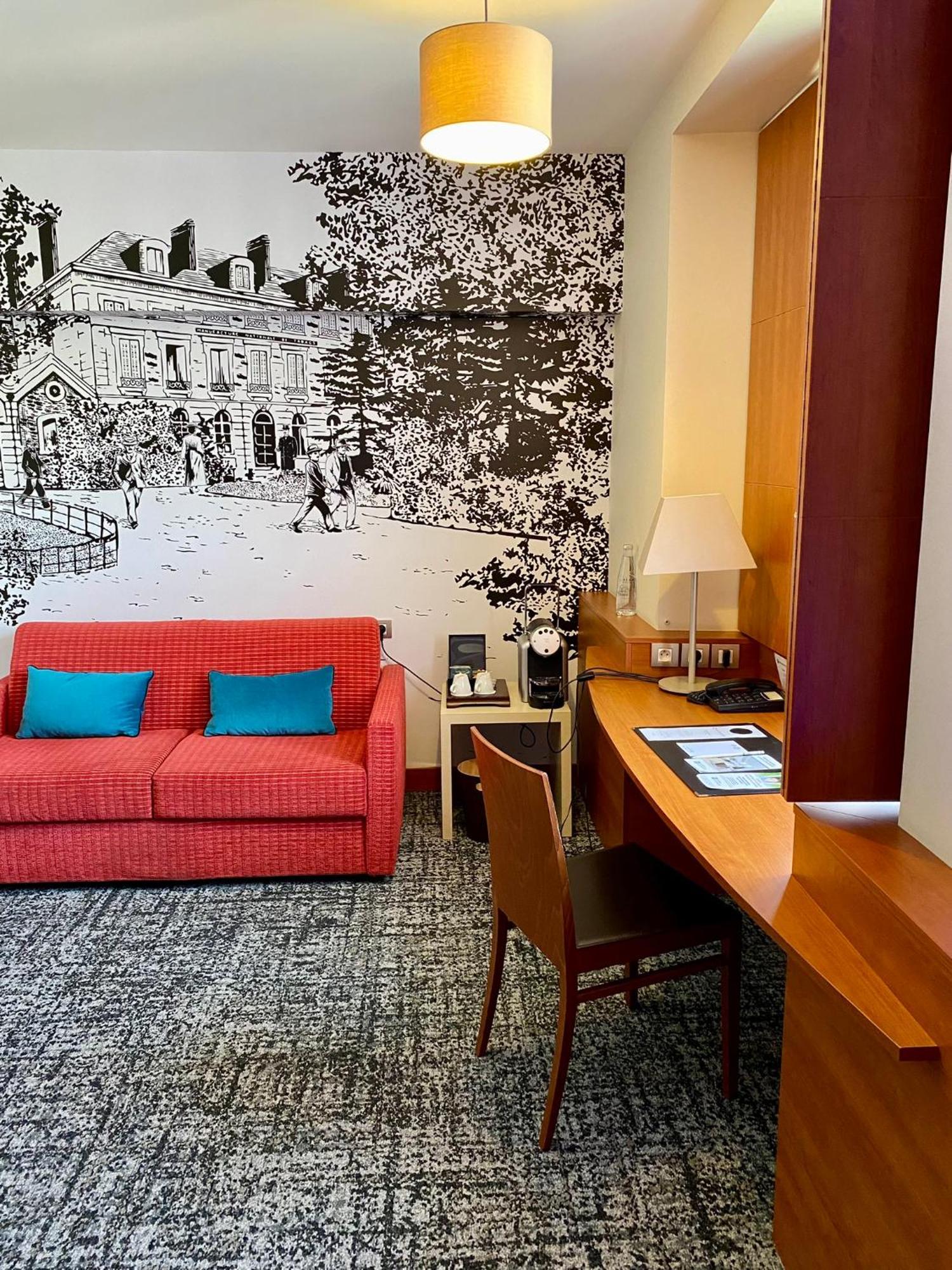 Best Western Plus Hotel Colbert Chateauroux Ngoại thất bức ảnh
