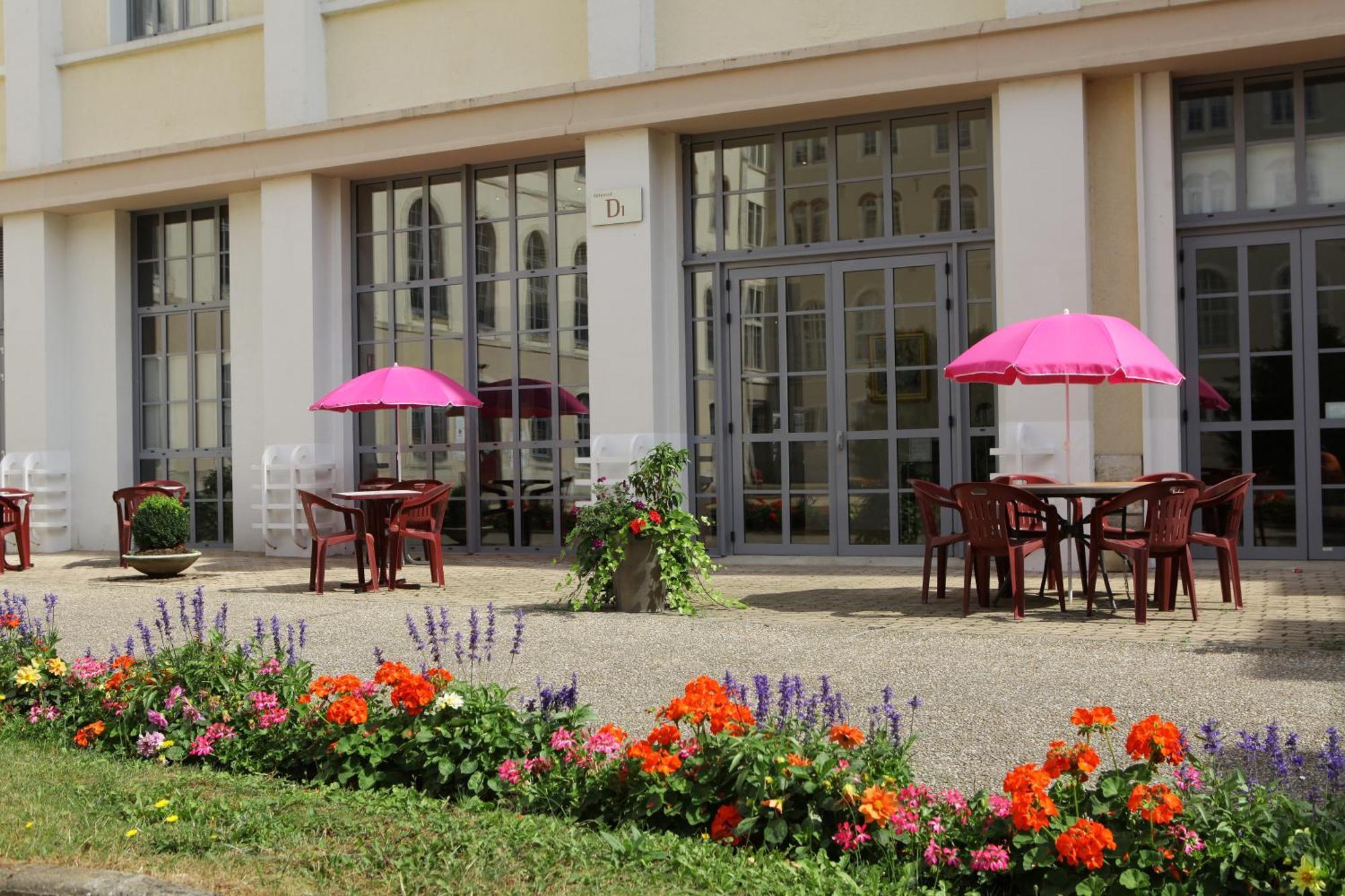 Best Western Plus Hotel Colbert Chateauroux Ngoại thất bức ảnh