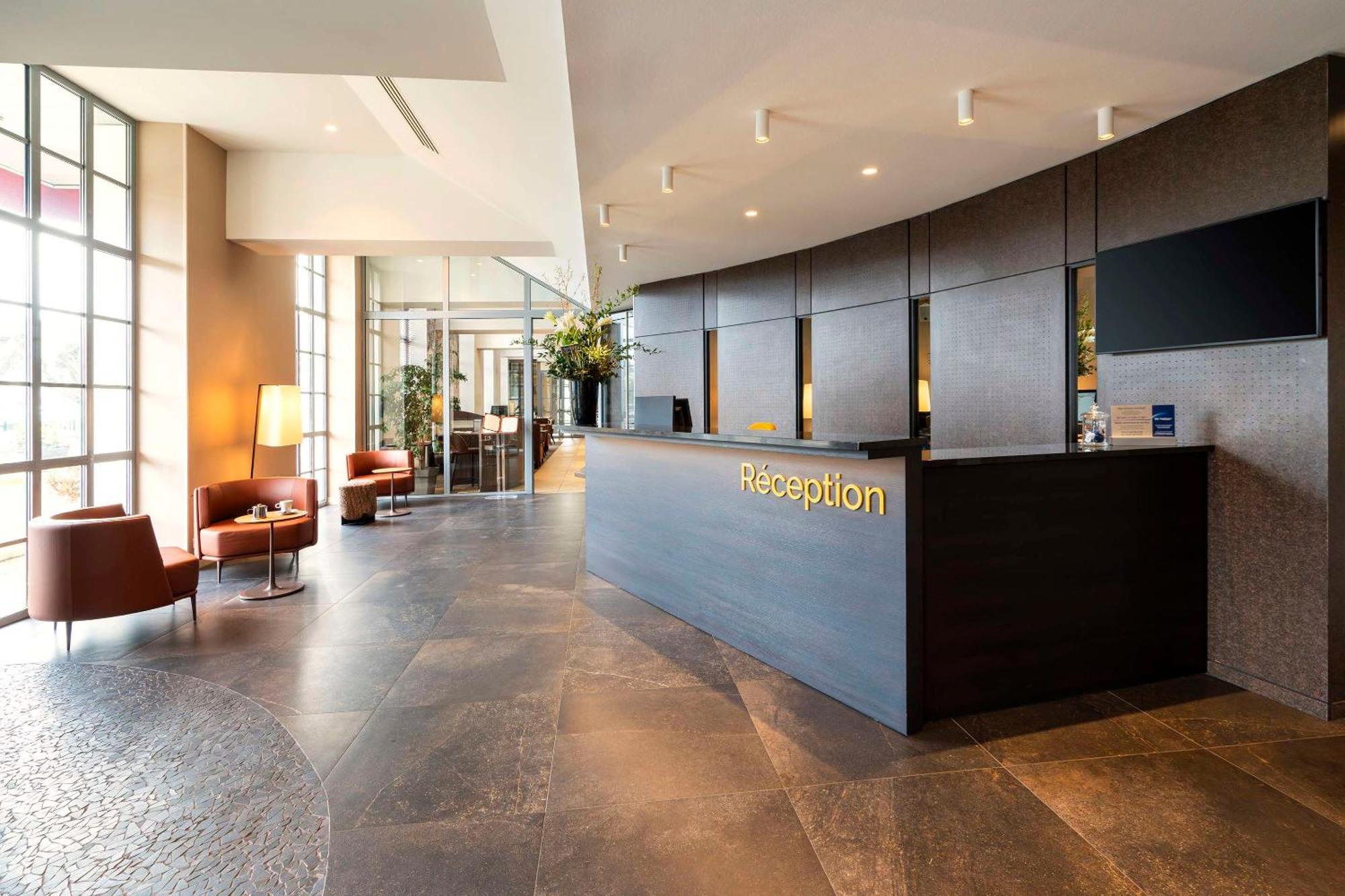 Best Western Plus Hotel Colbert Chateauroux Ngoại thất bức ảnh