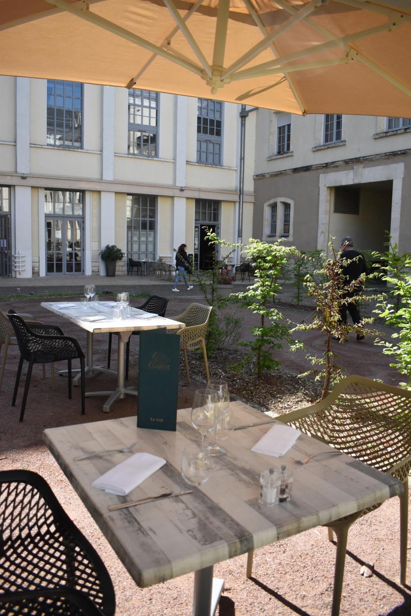 Best Western Plus Hotel Colbert Chateauroux Ngoại thất bức ảnh