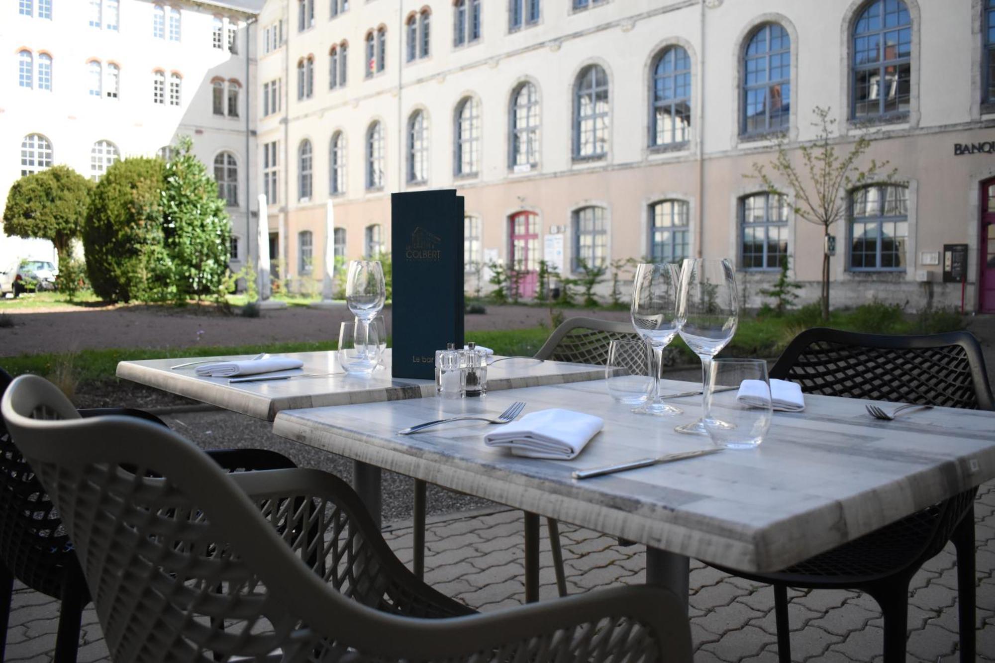 Best Western Plus Hotel Colbert Chateauroux Ngoại thất bức ảnh